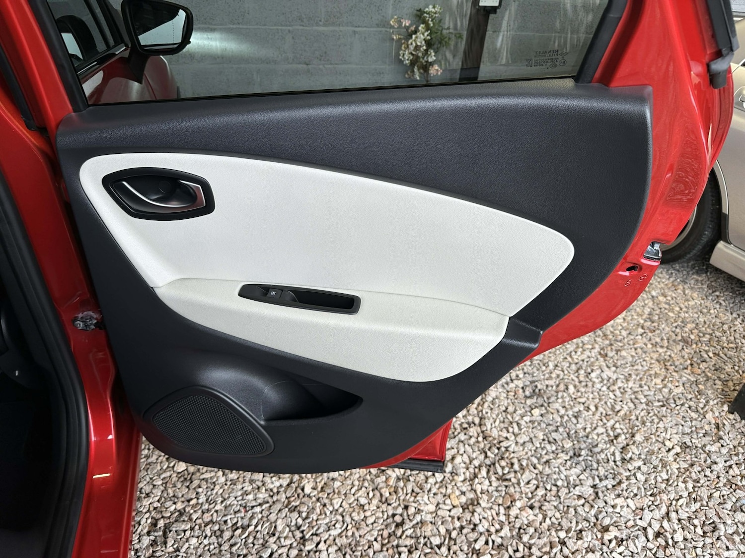 Used Renault Captur 2019 for sale - 77478115: Photo 33