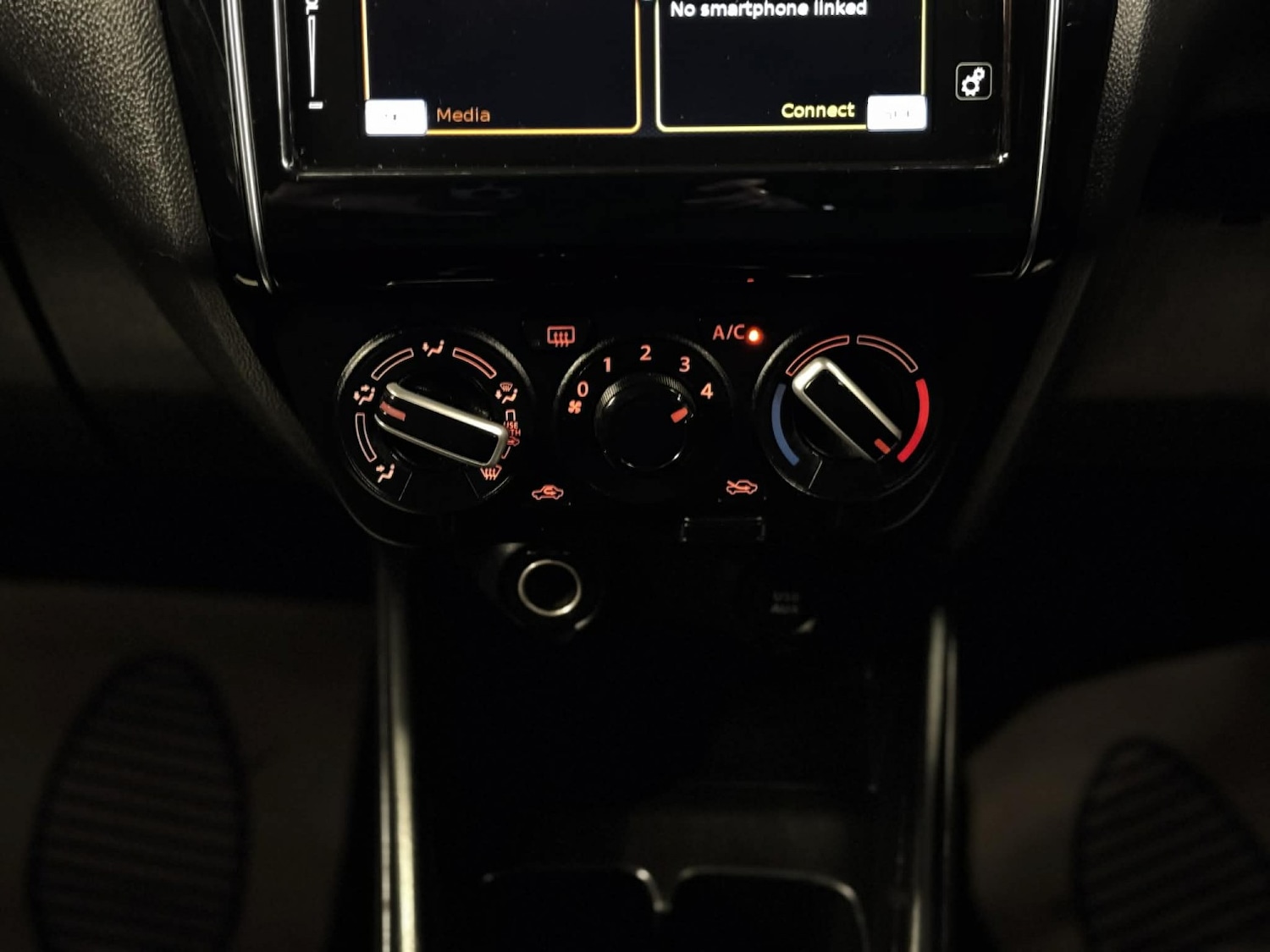 Used Suzuki Swift 2020 for sale - 77423546: Photo 15