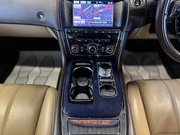 Used Jaguar XJ 2013 for sale - 76324740: Photo 14
