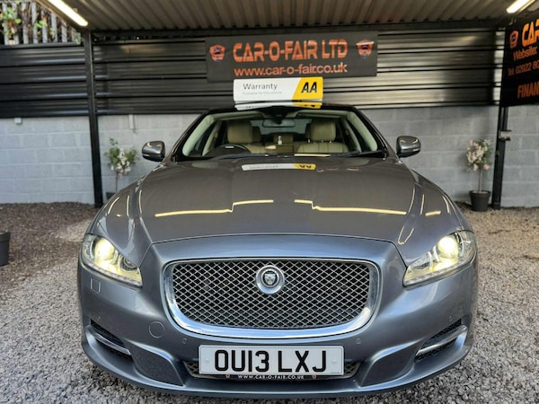 Used Jaguar XJ 2013 for sale - 76324740: Photo 2