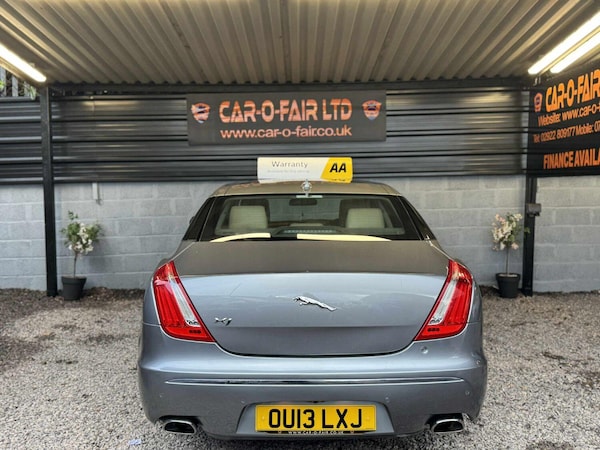 Used Jaguar XJ 2013 for sale - 76324740: Photo 6