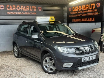Used Dacia Sandero Stepway 2017 for sale - 76019653: Photo