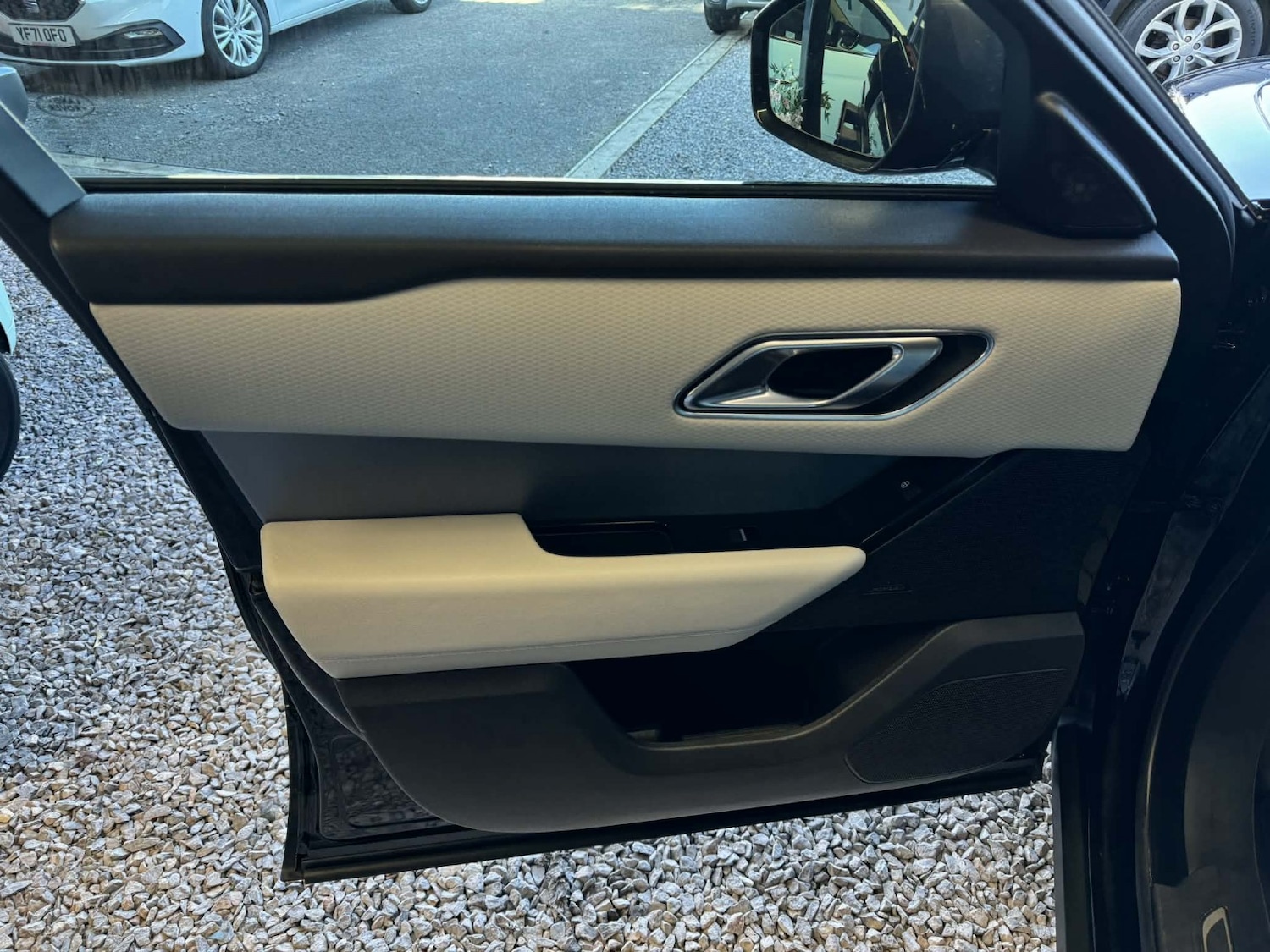 Used Land Rover Range Rover Velar 2018 for sale - 78018343: Photo 31