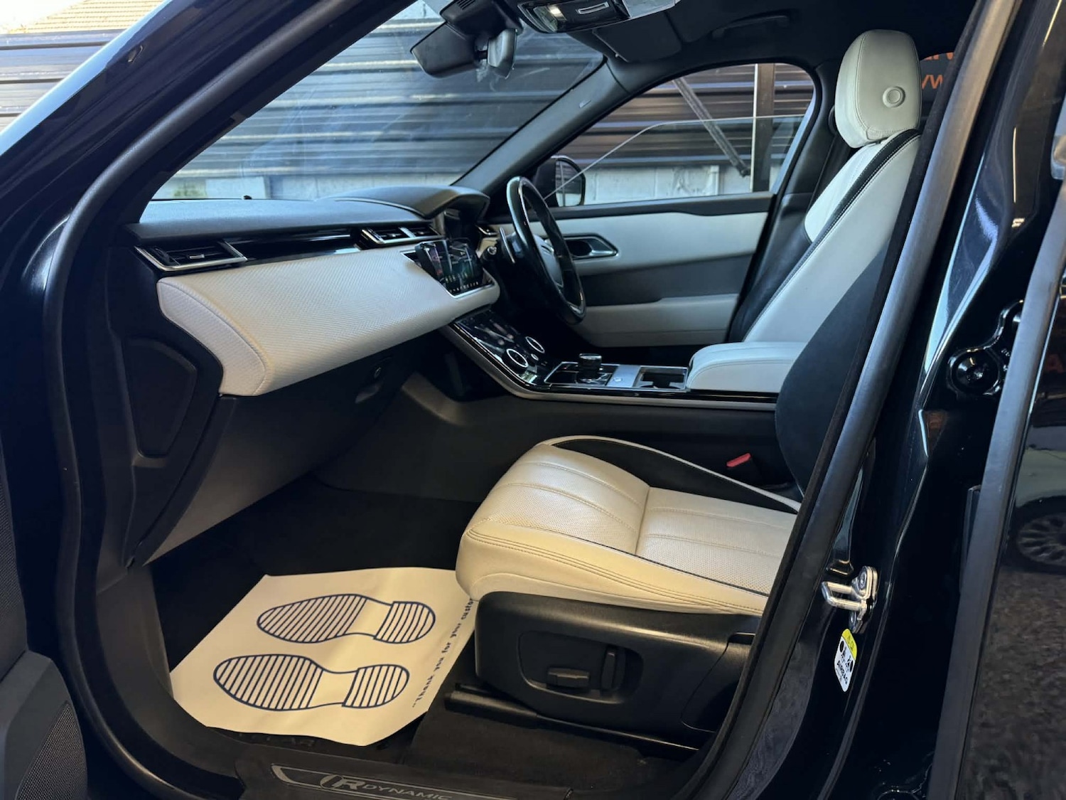 Used Land Rover Range Rover Velar 2018 for sale - 78018343: Photo 9