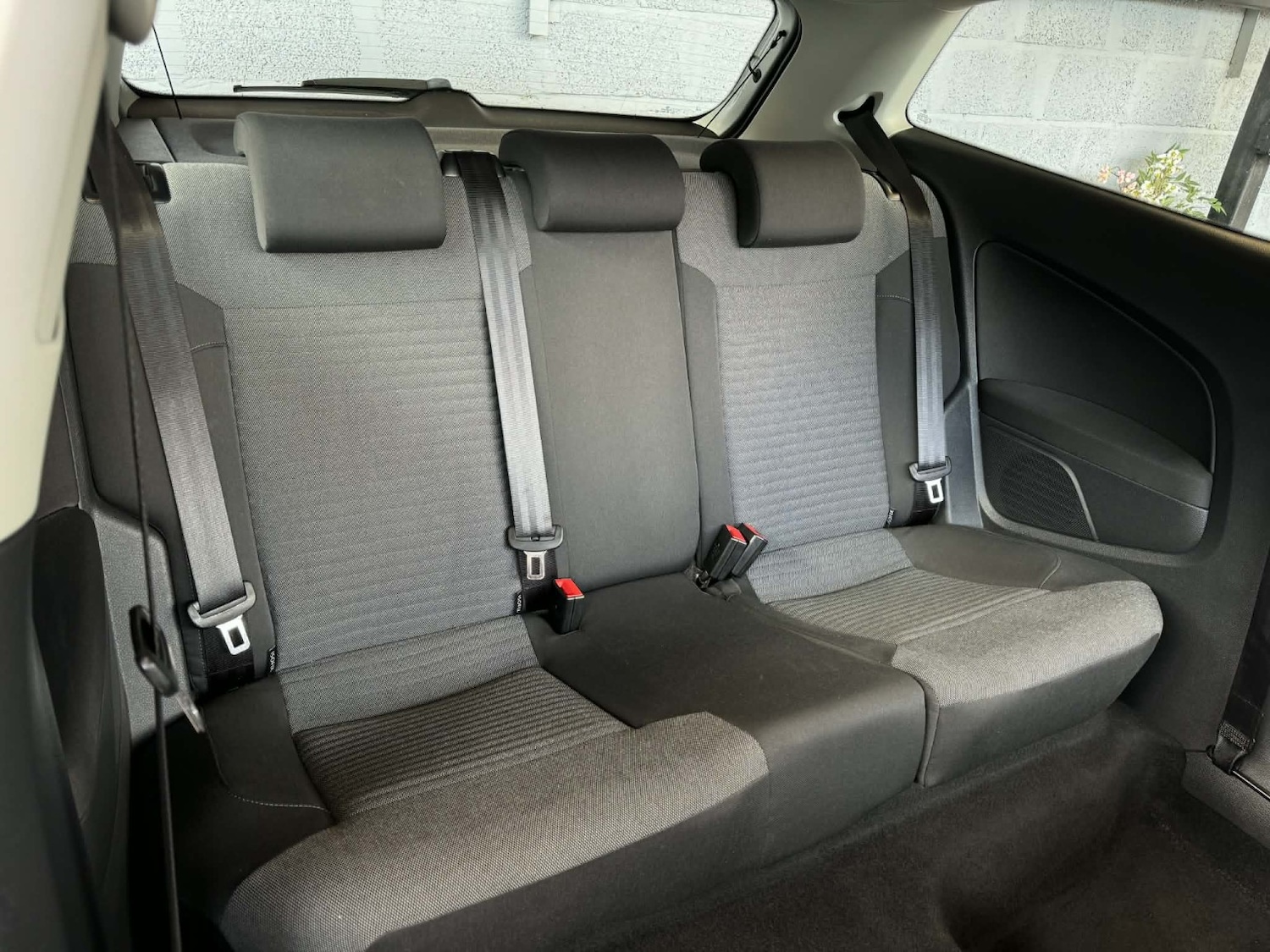 Used Volkswagen Polo 2010 for sale - 78141084: Photo 17