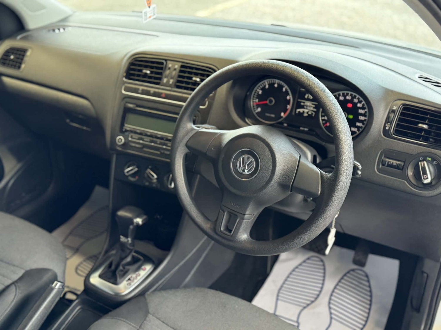 Used Volkswagen Polo 2010 for sale - 78141084: Photo 27