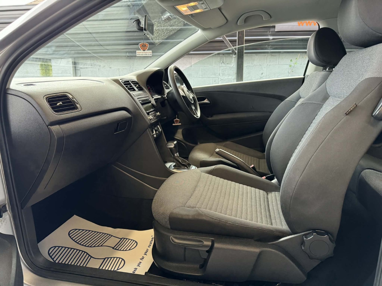 Used Volkswagen Polo 2010 for sale - 78141084: Photo 9