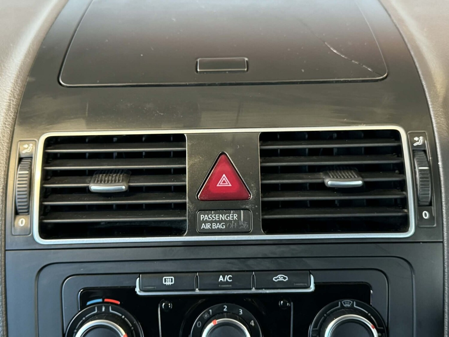 Used Volkswagen Touran 2013 for sale - 77707272: Photo 14