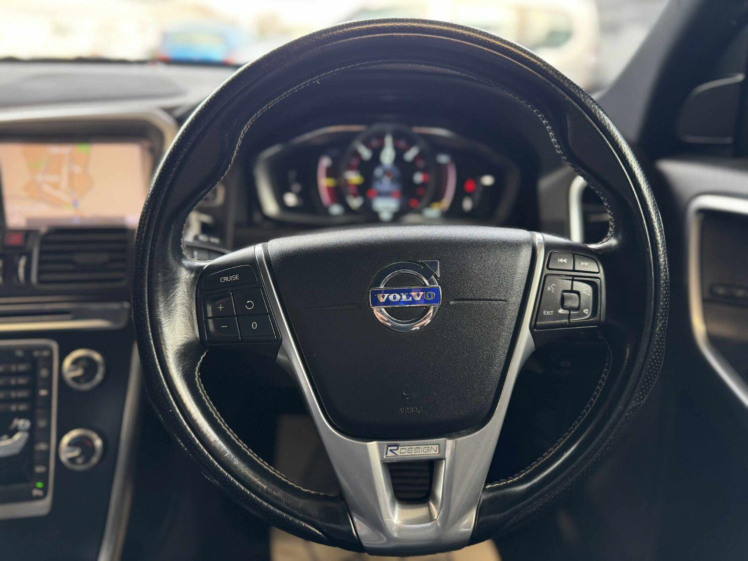 Used Volvo XC60 2014 for sale - 77548328: Photo 11