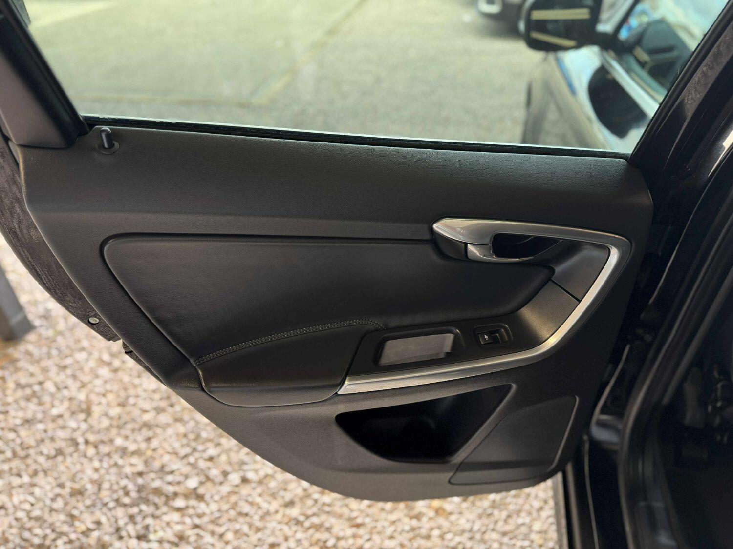 Used Volvo XC60 2014 for sale - 77548328: Photo 30