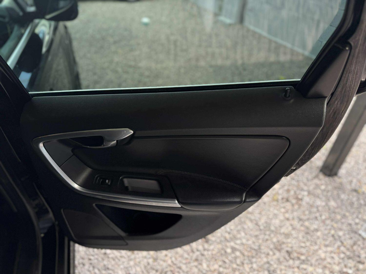 Used Volvo XC60 2014 for sale - 77548328: Photo 31