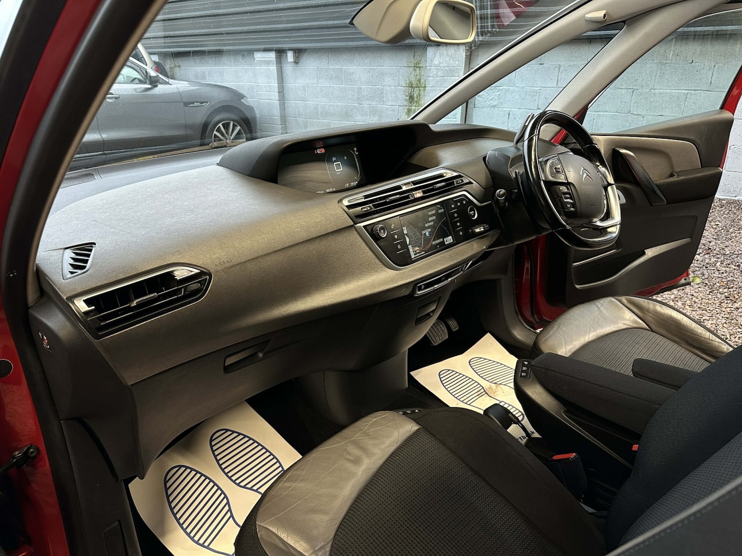 Used Citroen C4 Grand Picasso 2016 for sale - 76884807: Photo 15