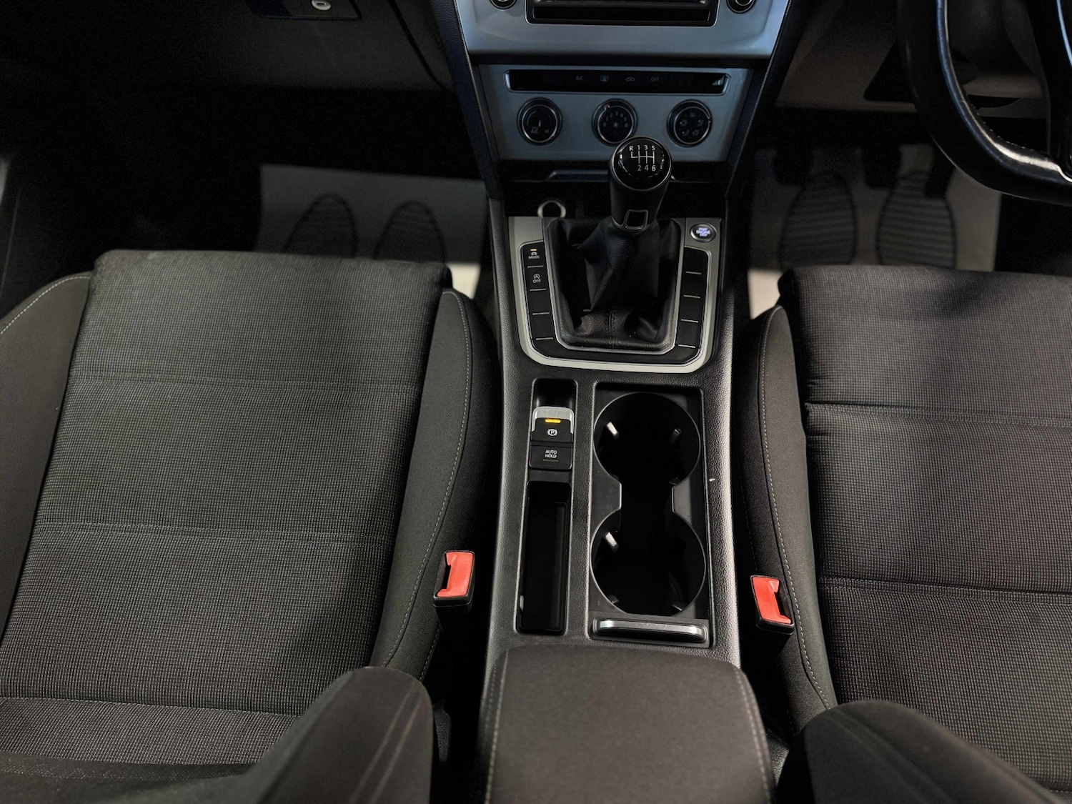 Used Volkswagen Passat 2015 for sale - 76471219: Photo 15