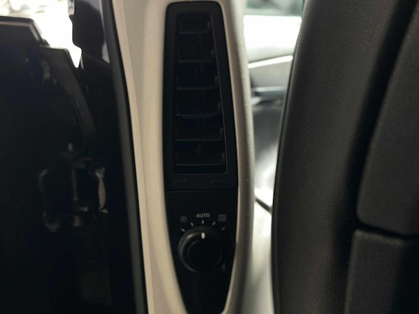 Used Citroen C4 Picasso 2008 for sale - 75621172: Photo 29