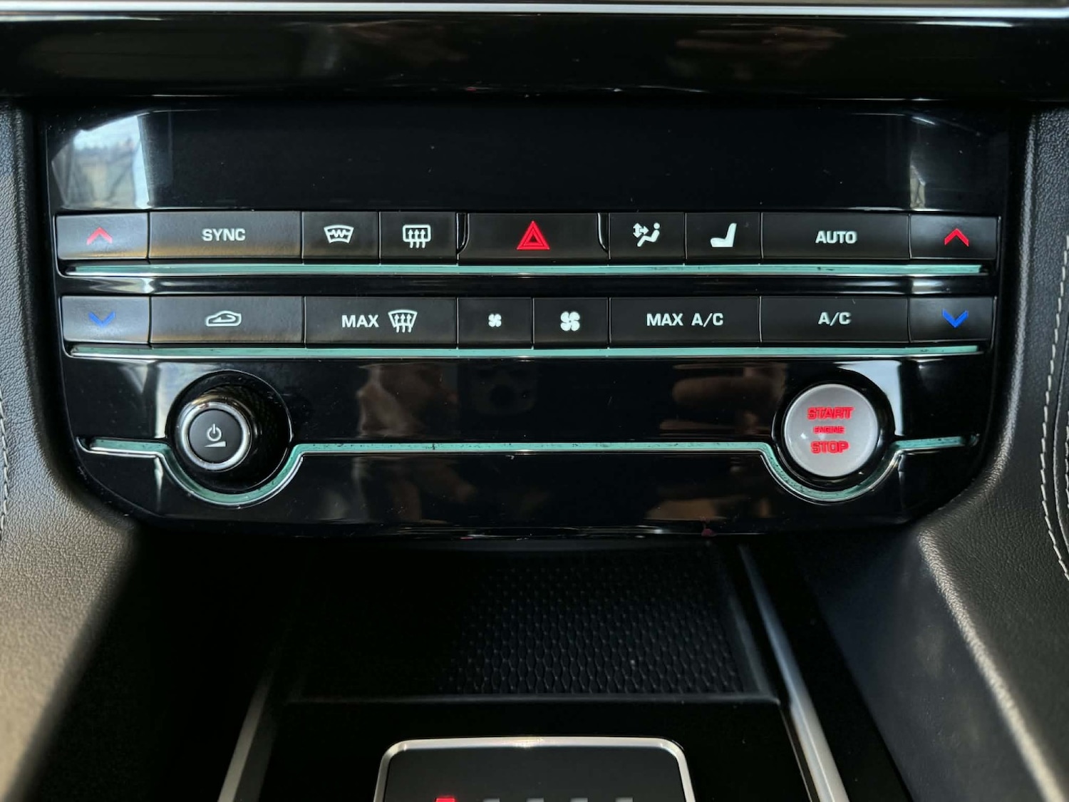 Used Jaguar F-Pace 2017 for sale - 78168858: Photo 16