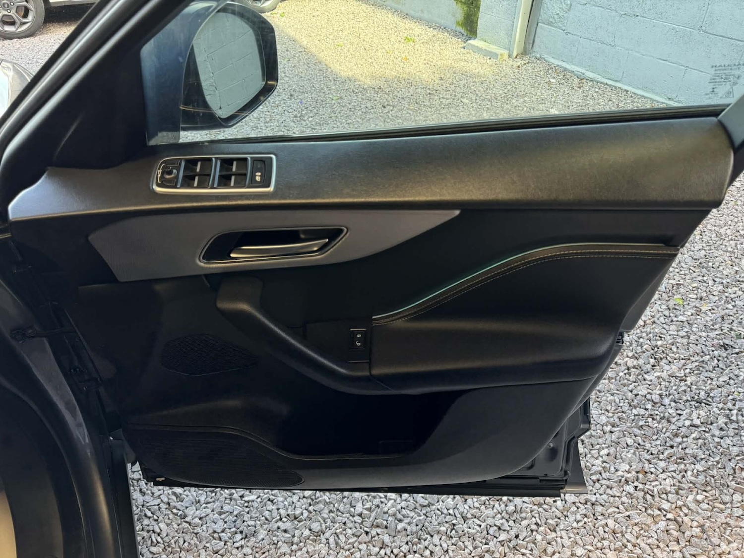 Used Jaguar F-Pace 2017 for sale - 78168858: Photo 38