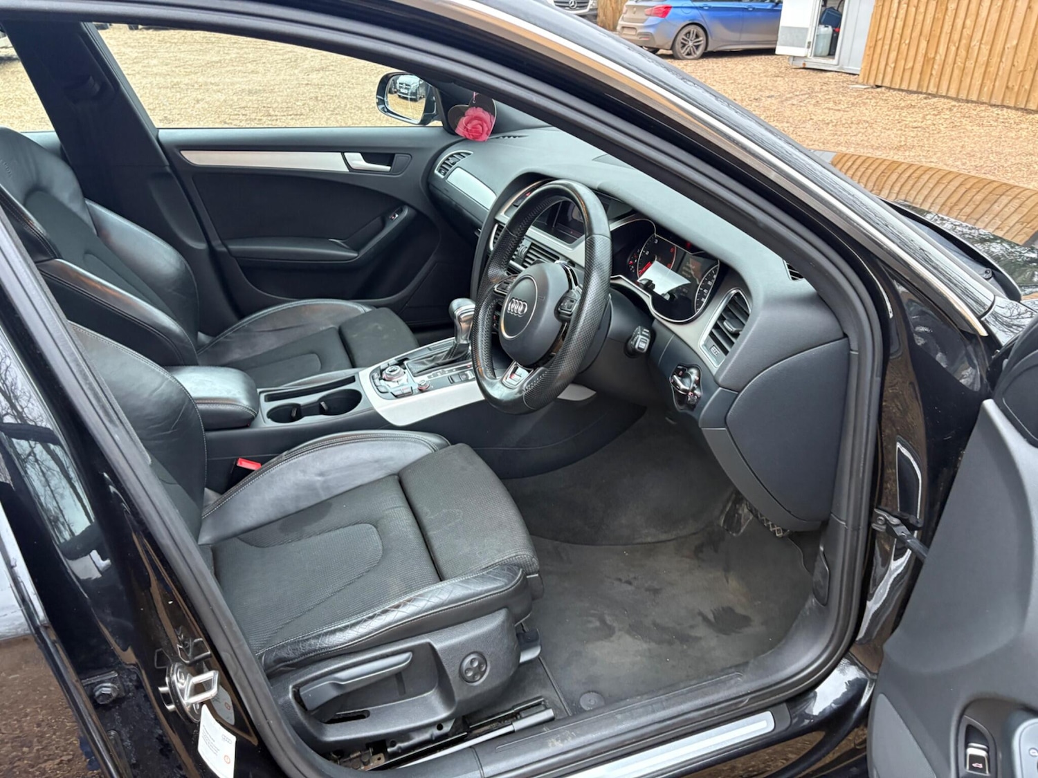 Used Audi A4 2014 for sale - 76936352: Photo 14