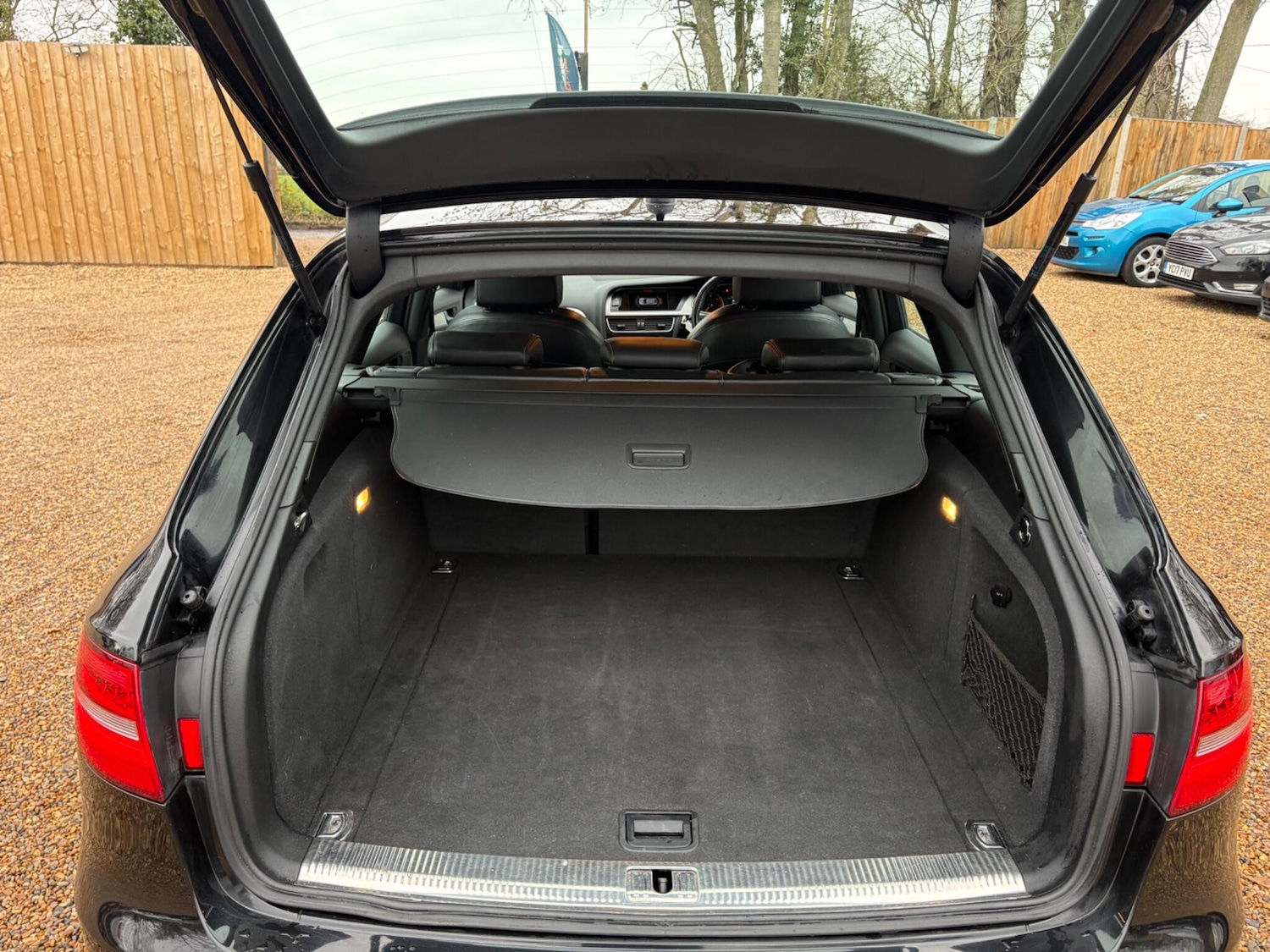 Used Audi A4 2014 for sale - 76936352: Photo 24