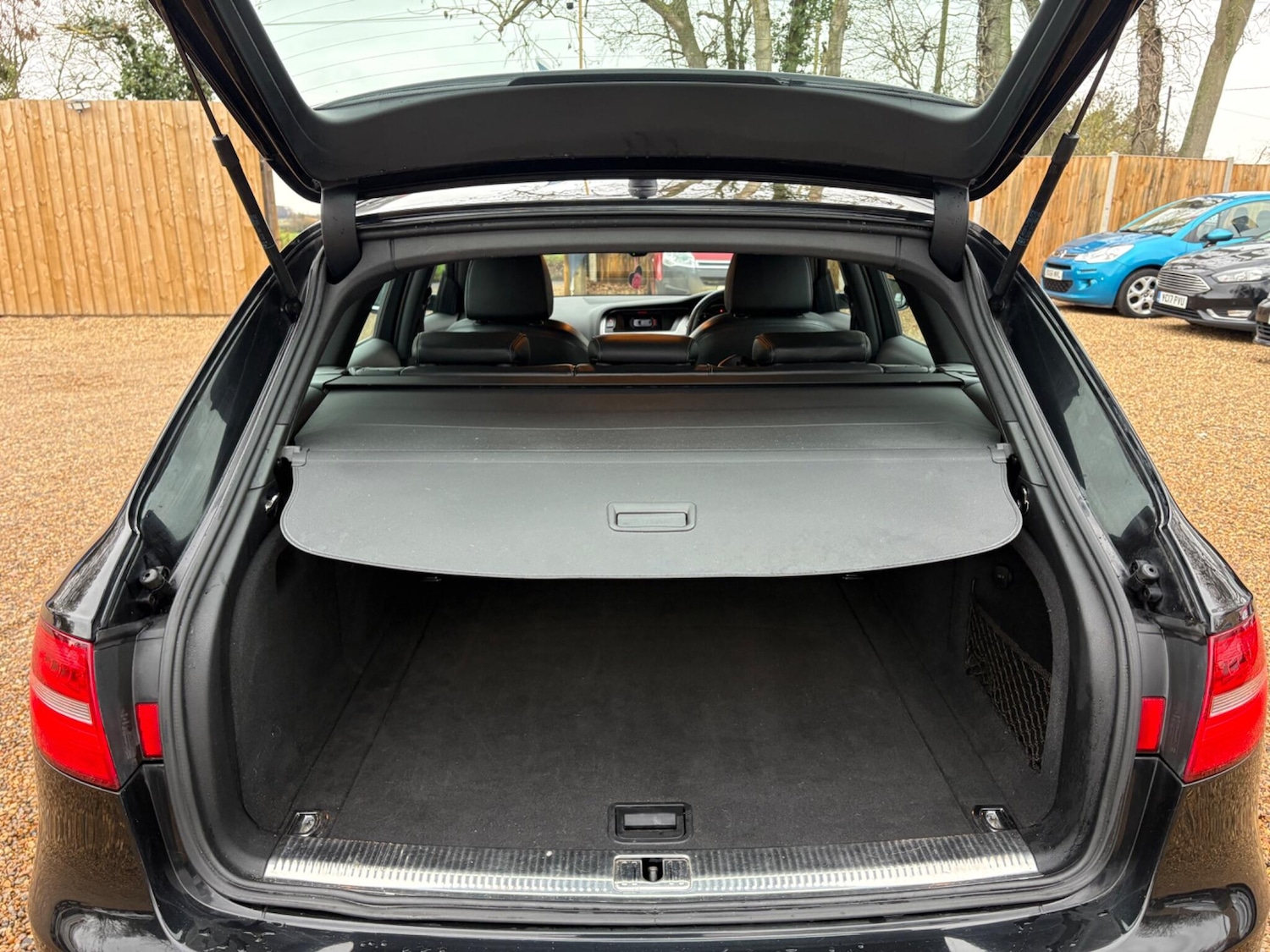 Used Audi A4 2014 for sale - 76936352: Photo 25