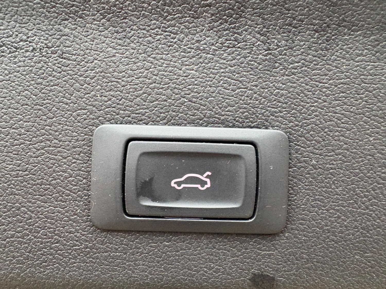 Used Audi A4 2014 for sale - 76936352: Photo 26