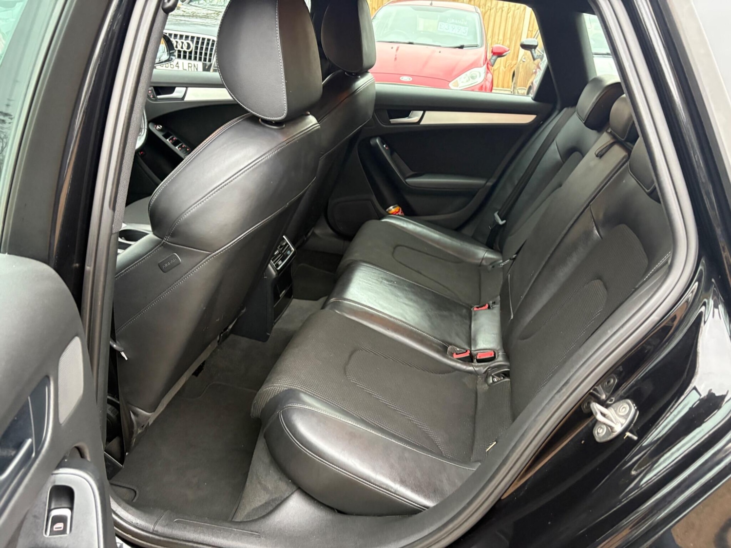 Used Audi A4 2014 for sale - 76936352: Photo 27