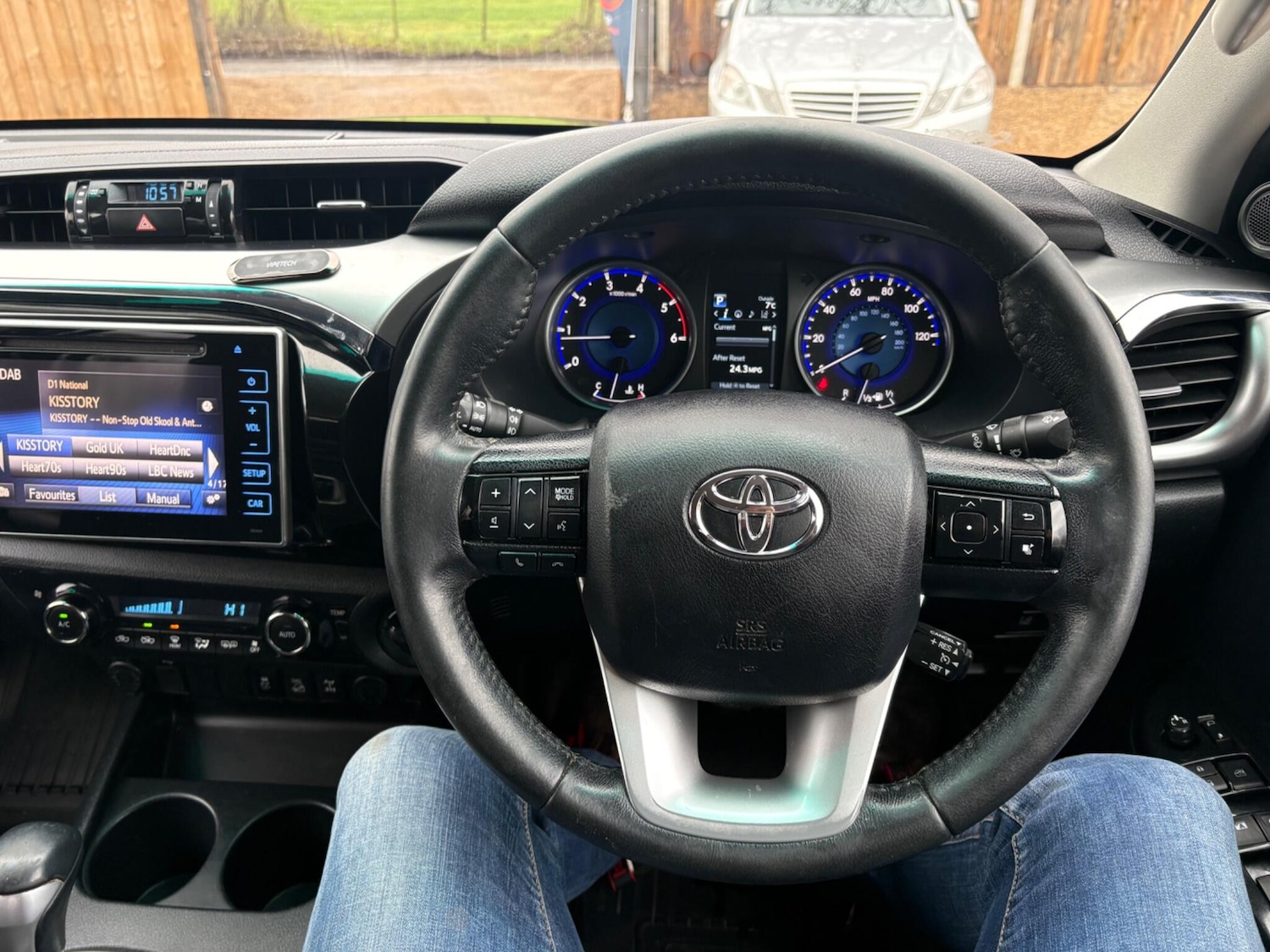 Used Toyota Hilux for sale - 77306062: Photo 17