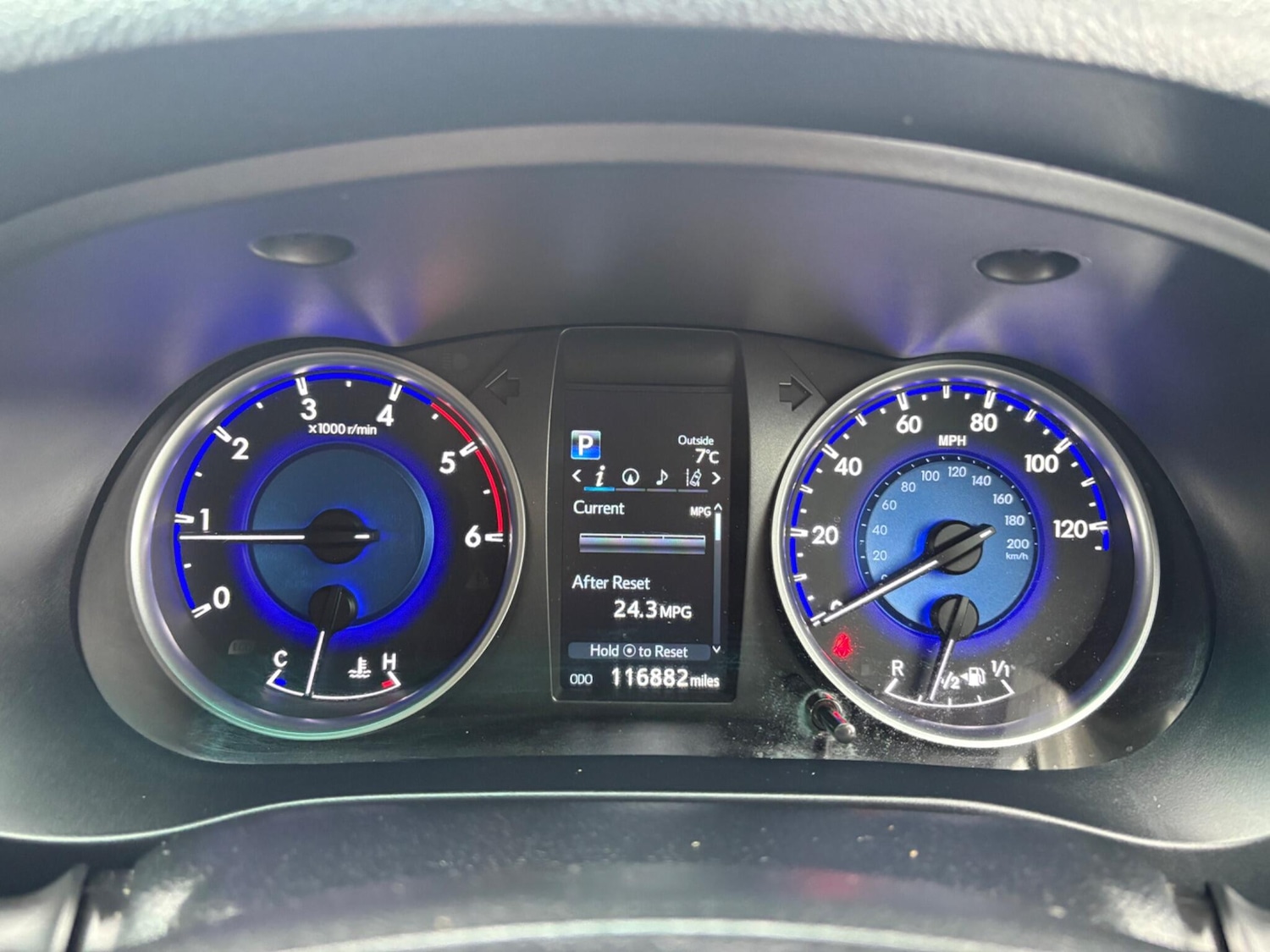 Used Toyota Hilux for sale - 77306062: Photo 18