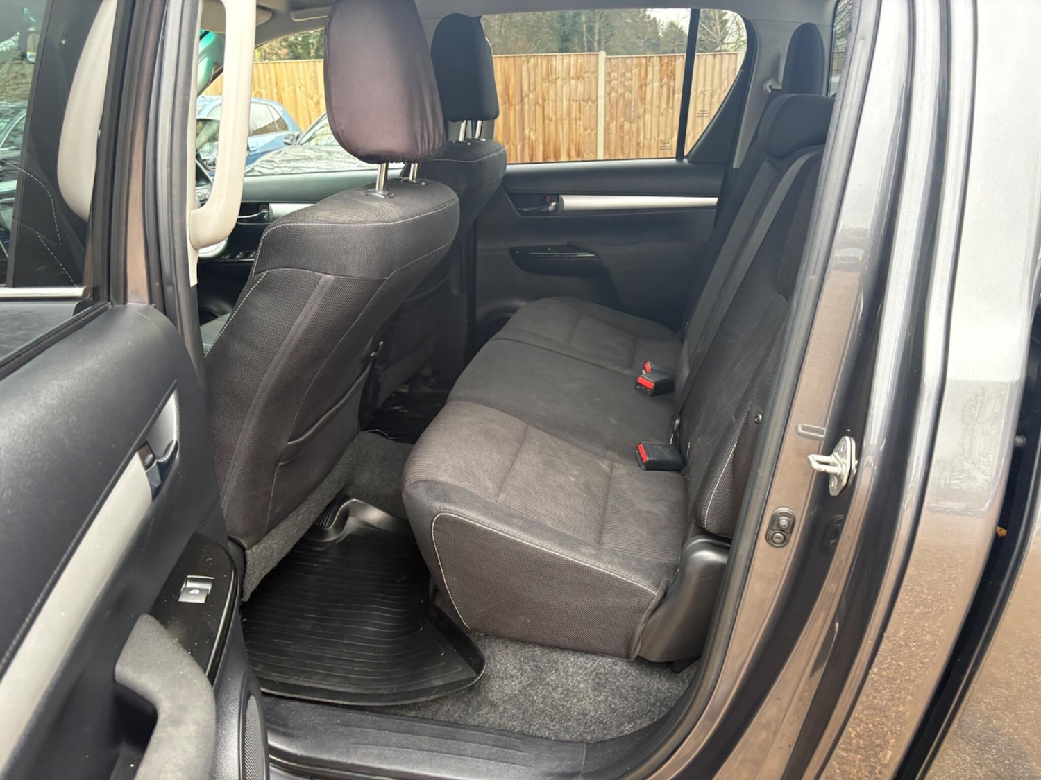 Used Toyota Hilux for sale - 77306062: Photo 26