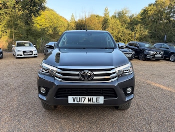 Used Toyota Hilux 2017 for sale - 79464463: Photo