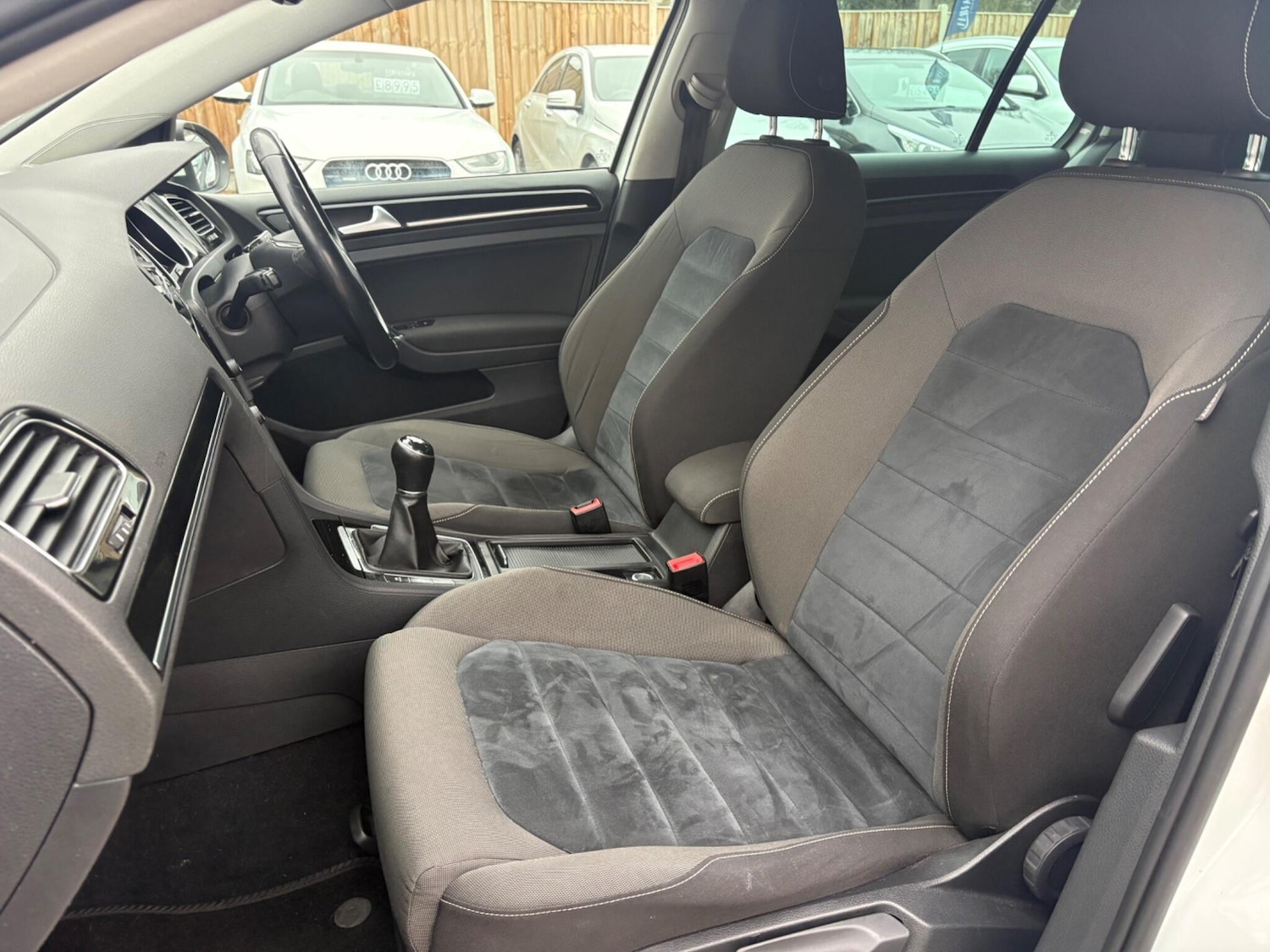 Used Volkswagen Golf for sale - 77456515: Photo 32