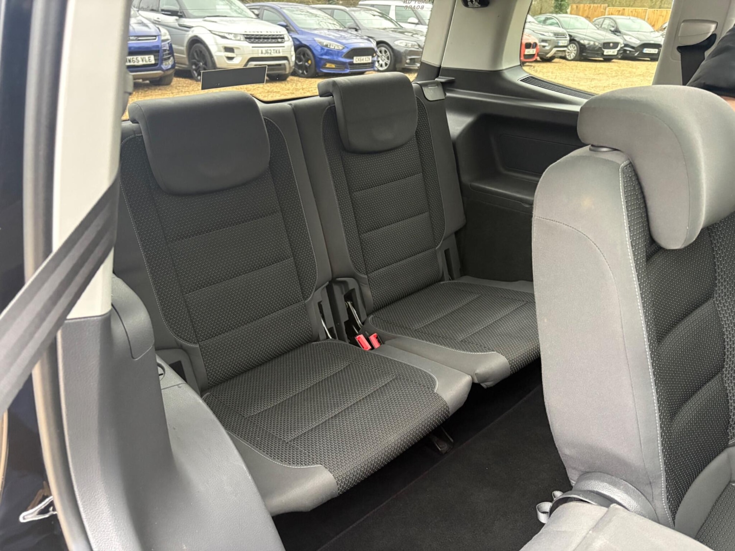 Used Volkswagen Touran for sale - 77597768: Photo 24