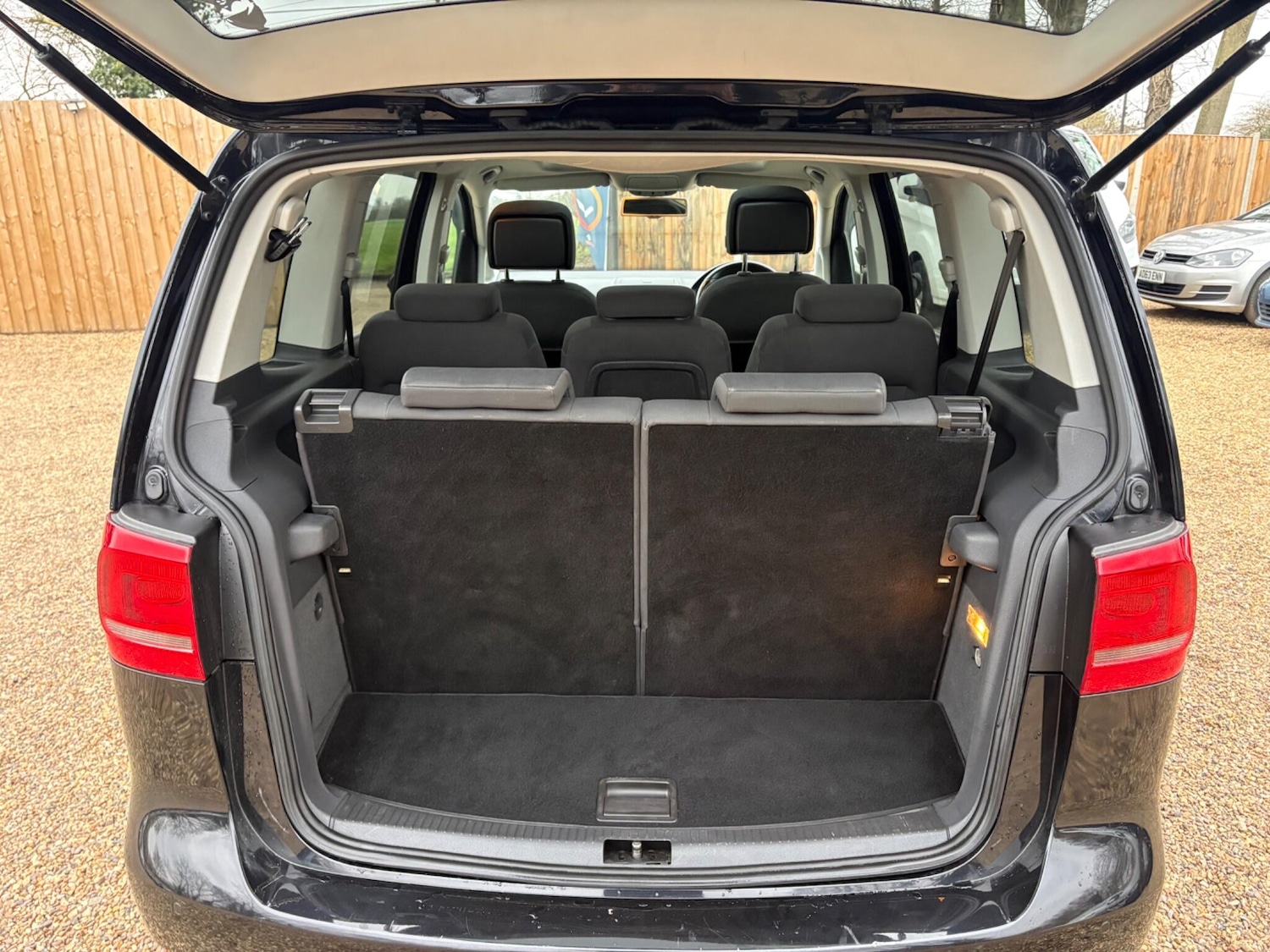 Used Volkswagen Touran for sale - 77597768: Photo 26