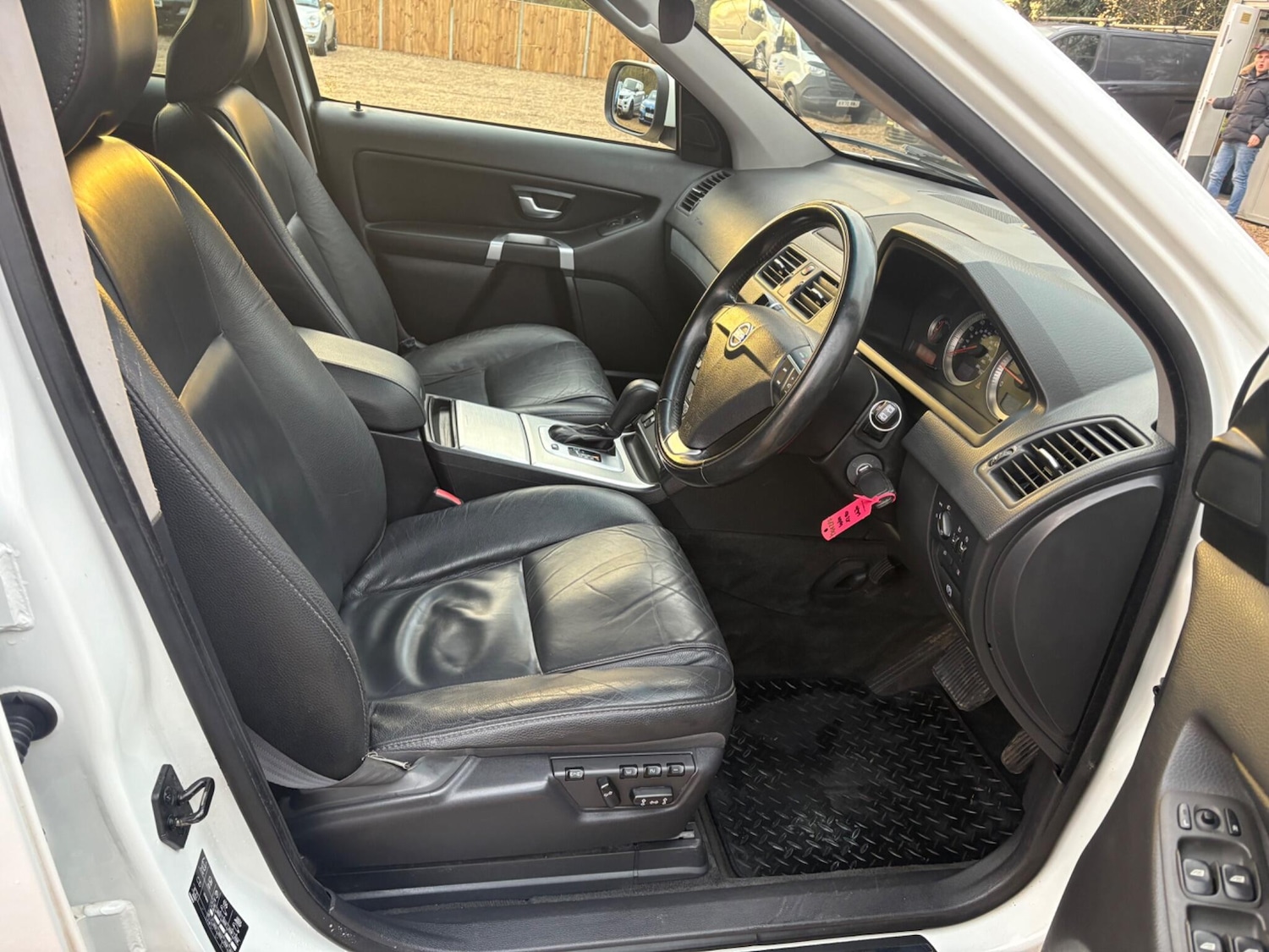 Used Volvo XC90 2014 for sale - 77098175: Photo 14