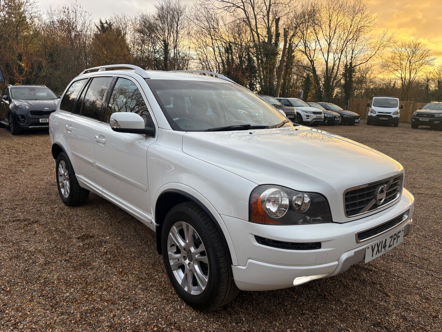 Used Volvo XC90 2014 for sale - 77098175: Photo 2