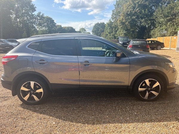 Used Nissan Qashqai 2016 for sale - 76059440: Photo 10