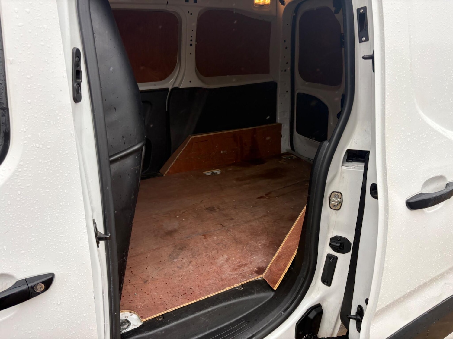 Used Peugeot Partner 2020 for sale - 77523936: Photo 28