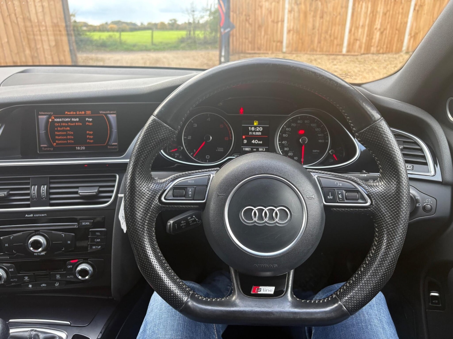 Used Audi A4 2015 for sale - 76377649: Photo 15