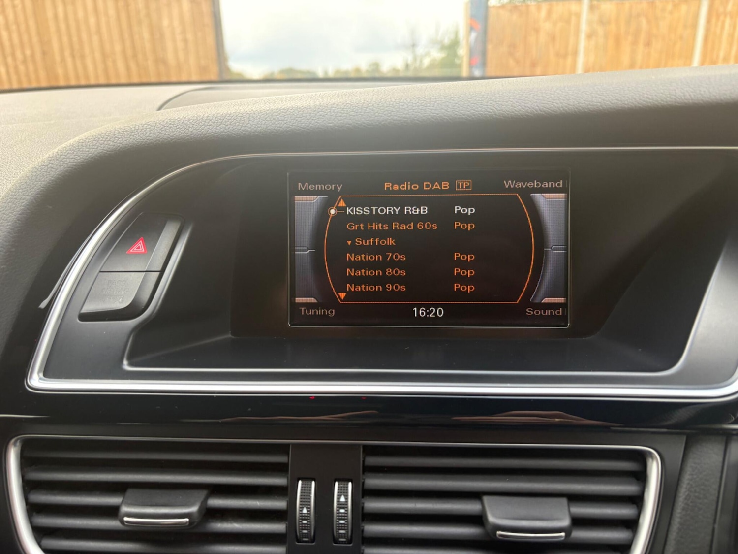 Used Audi A4 2015 for sale - 76377649: Photo 17