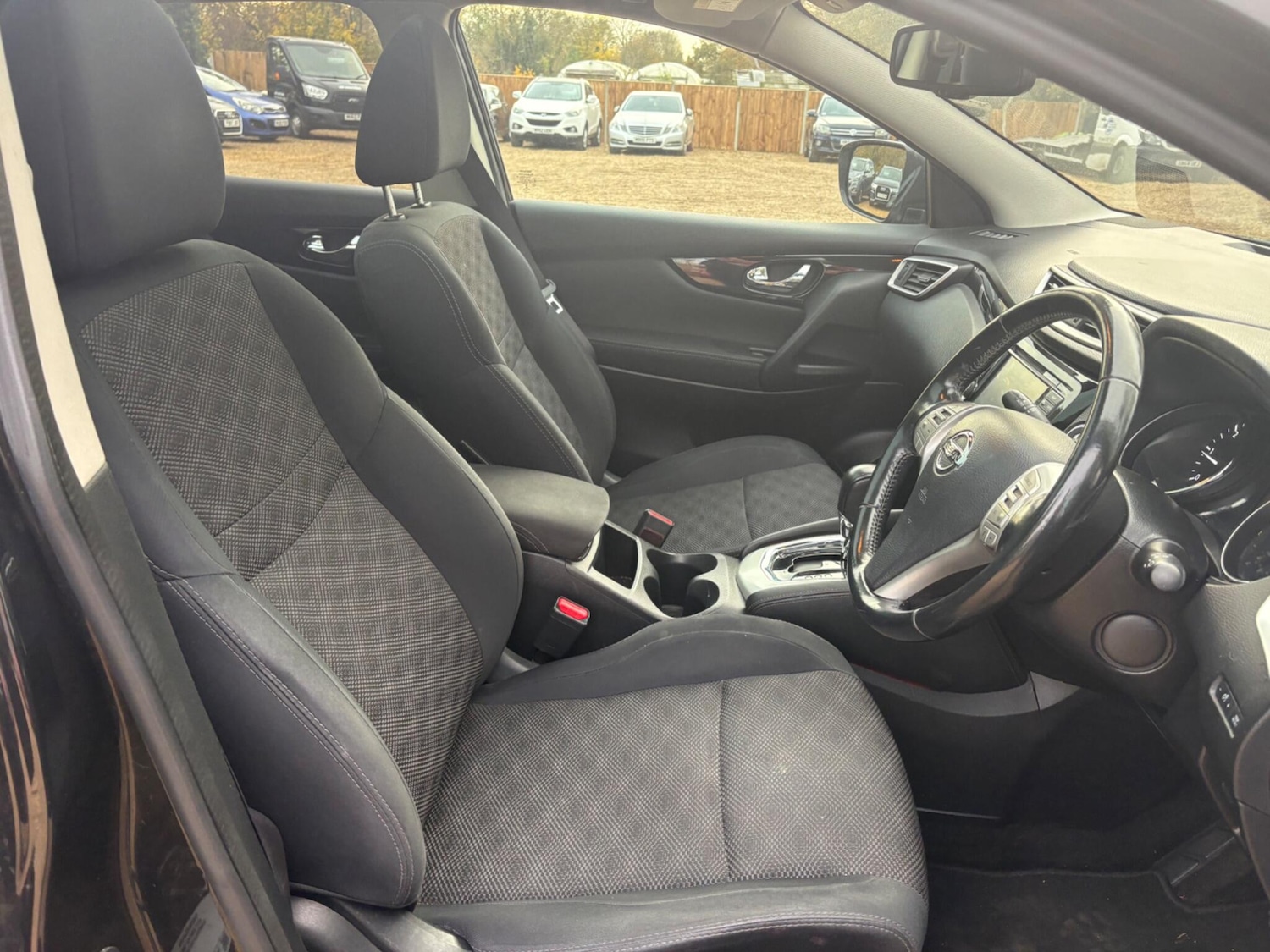 Used Nissan Qashqai 2015 for sale - 76527955: Photo 17