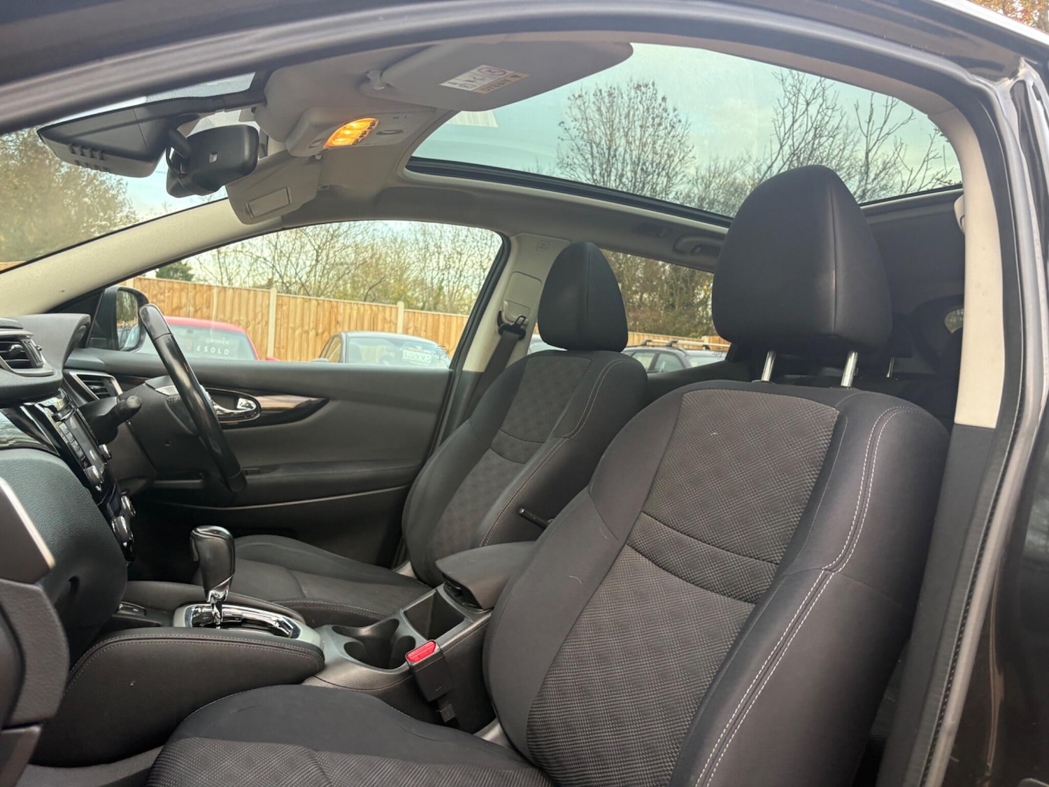 Used Nissan Qashqai 2015 for sale - 76527955: Photo 28