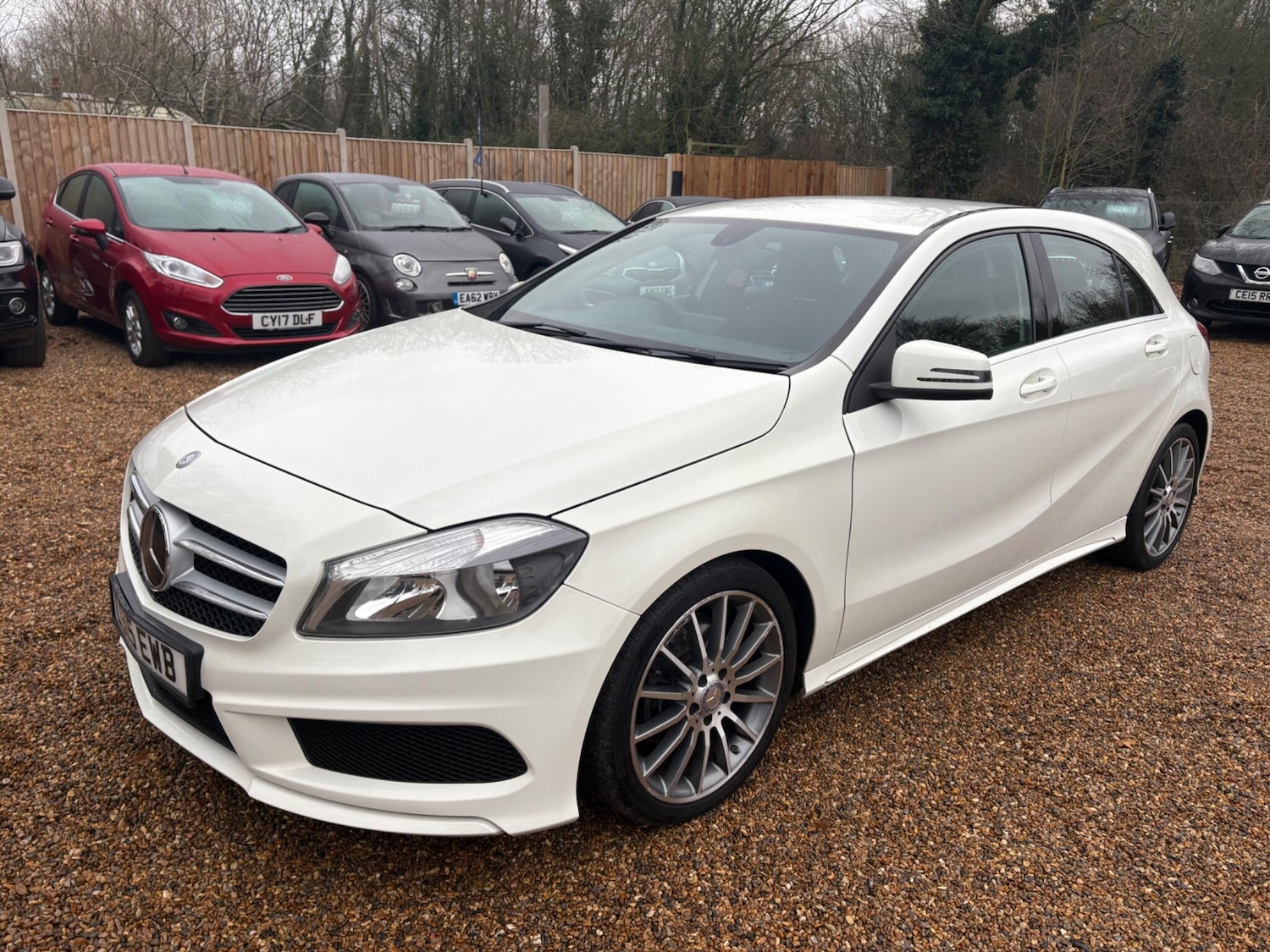 Used Mercedes-Benz A-Class 2015 for sale - 76936351: Photo 2