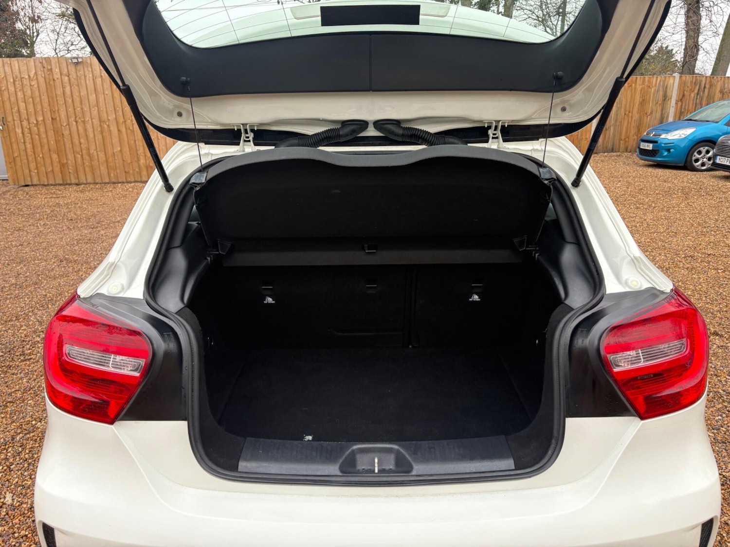 Used Mercedes-Benz A-Class 2015 for sale - 76936351: Photo 24