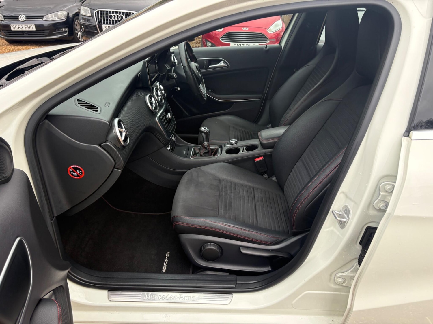 Used Mercedes-Benz A-Class 2015 for sale - 76936351: Photo 28