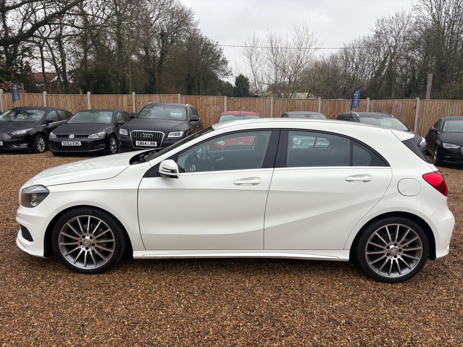 Used Mercedes-Benz A-Class 2015 for sale - 76936351: Photo 4