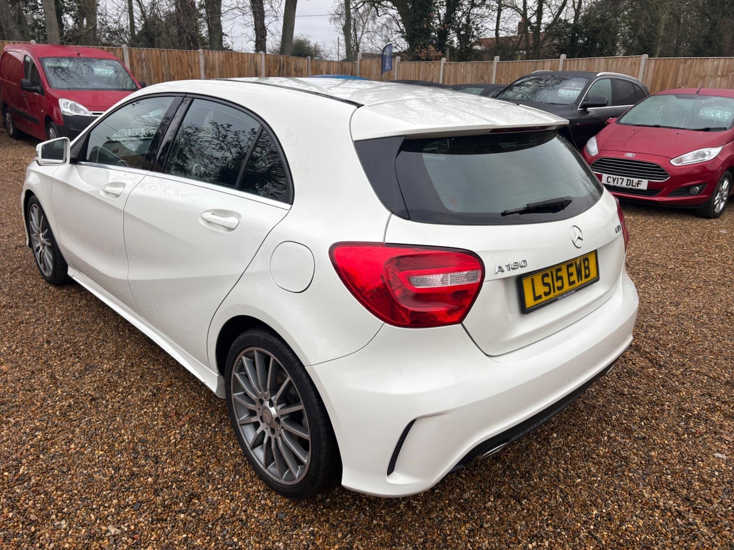 Used Mercedes-Benz A-Class 2015 for sale - 76936351: Photo 5