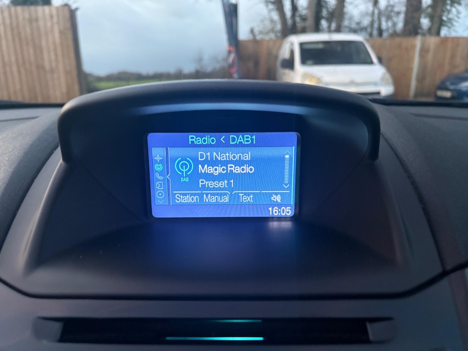 Used Ford Fiesta 2017 for sale - 76743172: Photo 16