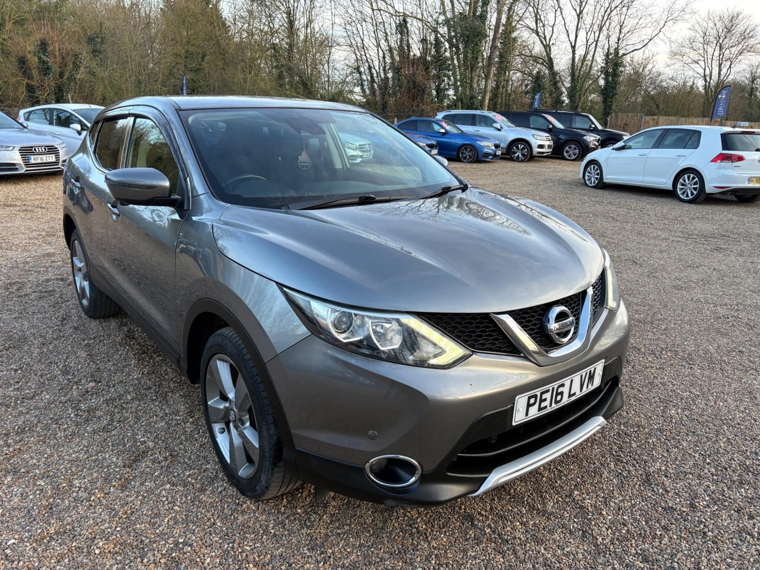 Used Nissan Qashqai 2016 for sale - 77970066: Photo 2