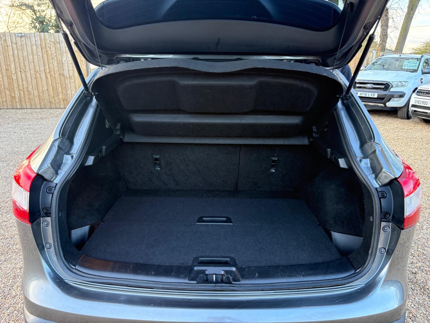 Used Nissan Qashqai 2016 for sale - 77970066: Photo 25