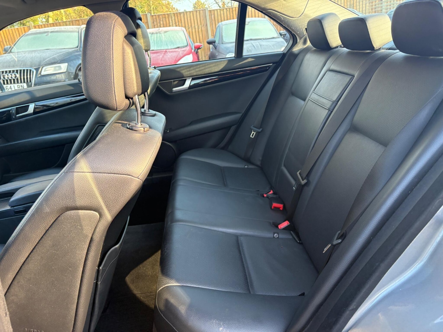 Used Mercedes-Benz C Class 2013 for sale - 76839861: Photo 31