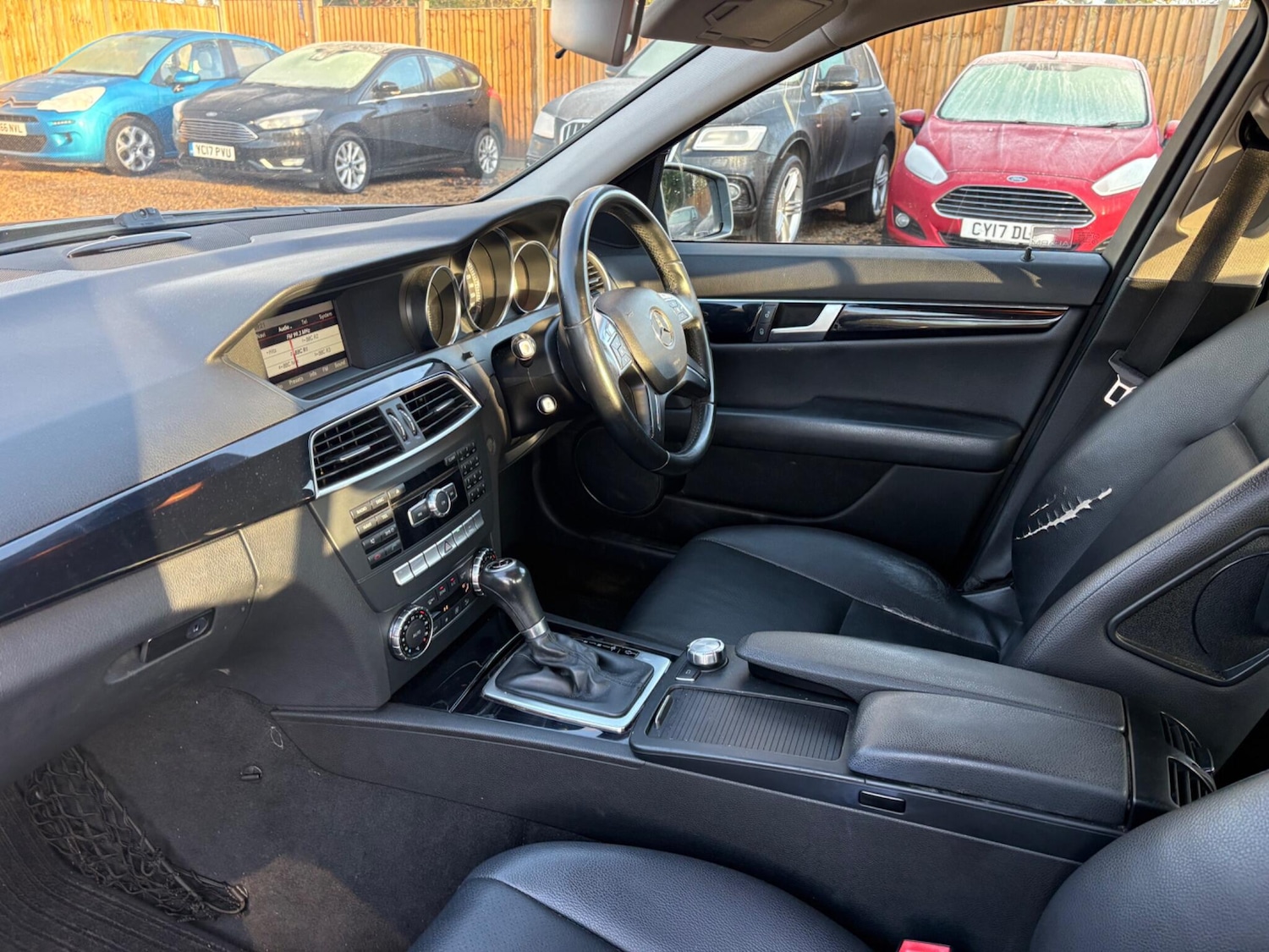 Used Mercedes-Benz C Class 2013 for sale - 76839861: Photo 34